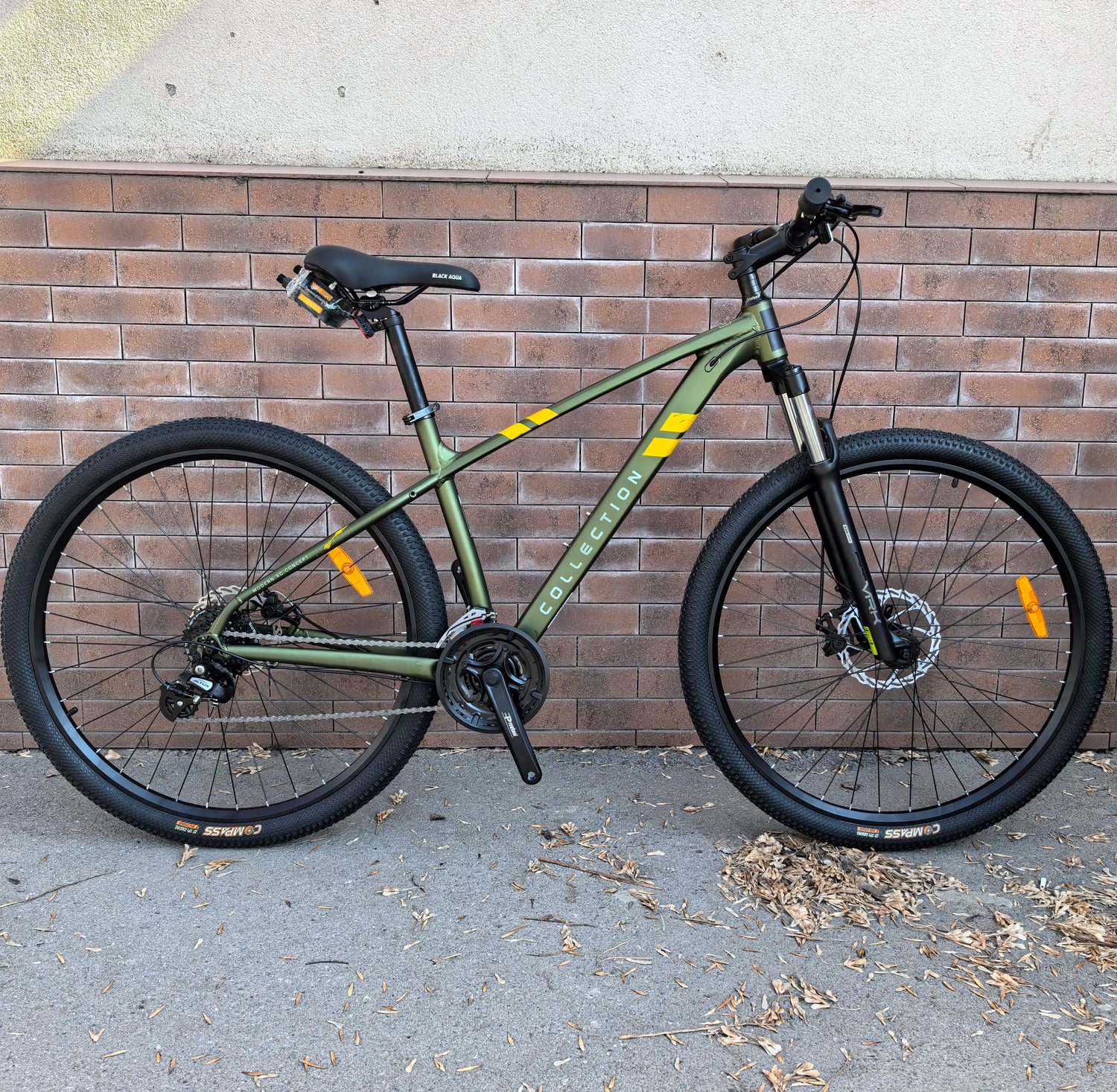 MTB с зелёными акцентами